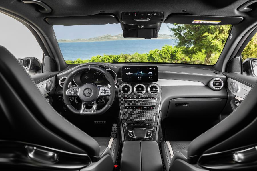 Торпедо Mercedes-AMG GLC63 S 4Matic+ (X253) 2019 года  (WW) (фото 14 из 45)
